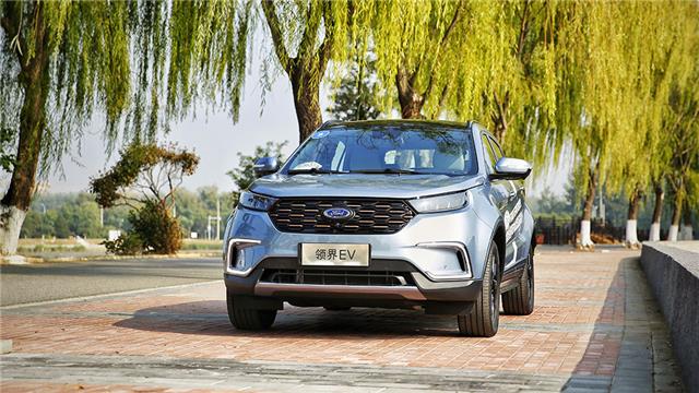 试驾领界EV：美女老师说这是一台最好开的SUV，但它可不只是一台代步车