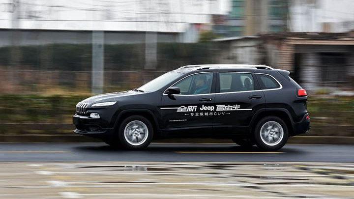 阿蛮评车：销量暴跌26.5% Jeep自由光为何总当拖油瓶？