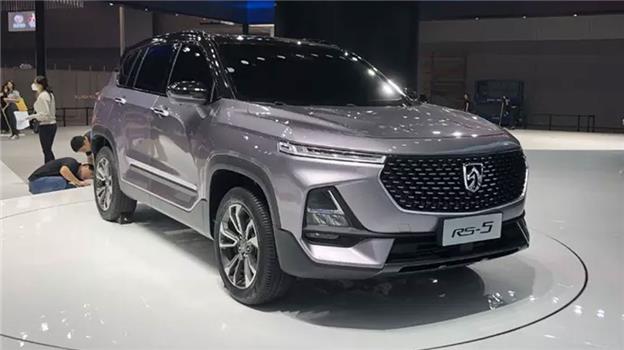 宝骏全新SUV RS-5实车亮相车展，颜值超高，或10万元起售