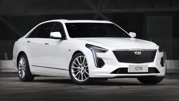 入门车型下调6万，新增10AT变速箱，凯迪拉克CT6新老对比