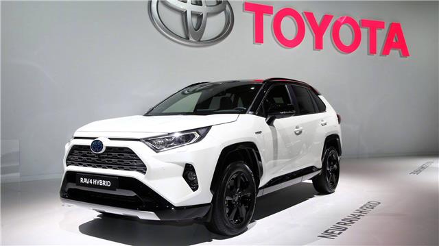 一汽丰田全新RAV4申报图曝光，油耗低至4.6L，“硬汉”也可以很居家