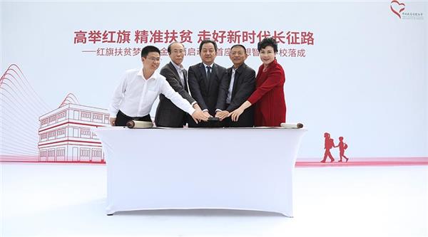 每年耗资5000万干这么一件事 我一下就明白了谁会买红旗车